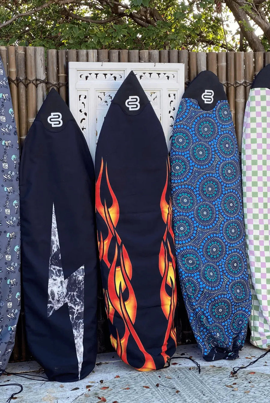 Flames shortboard cover, wax and water resistant on both faces