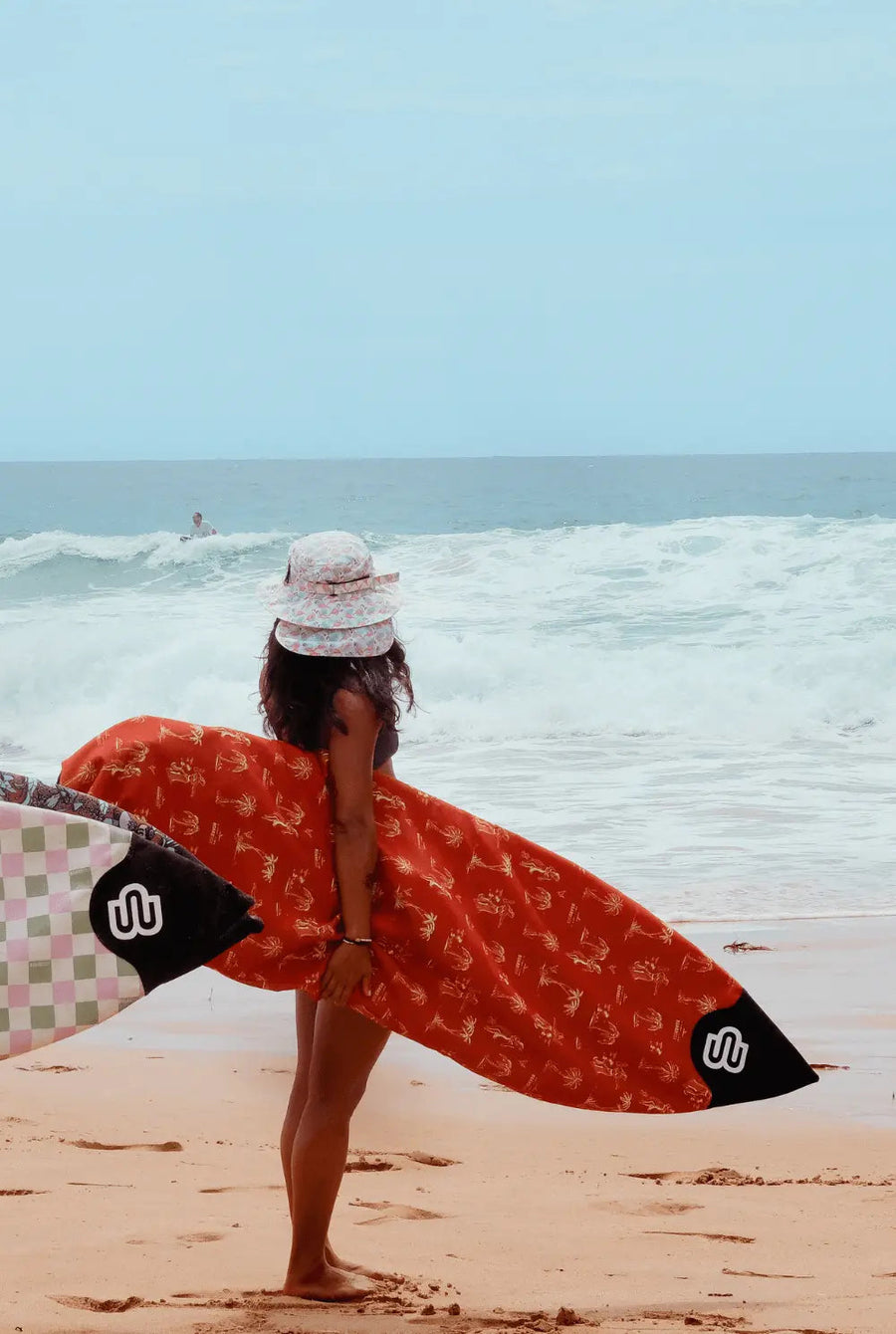 Hula Lula shortboard cover with drawstring closure drawn snug